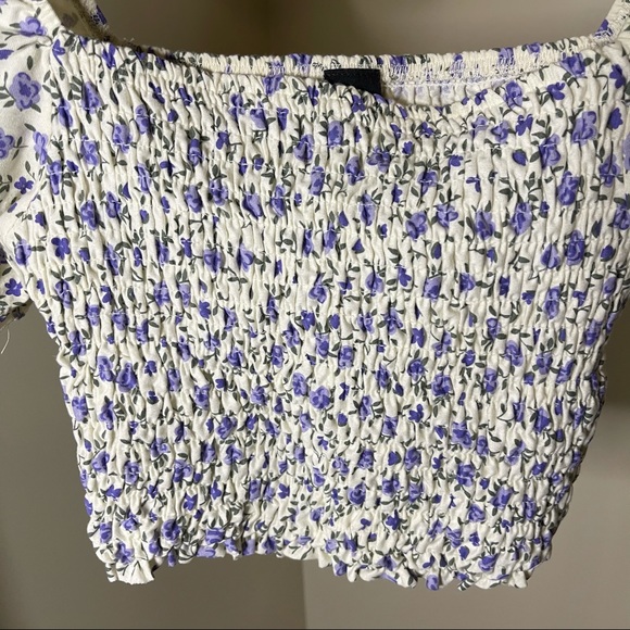 Urban Outfitters Purple Floral crop top - Picture 3 of 4